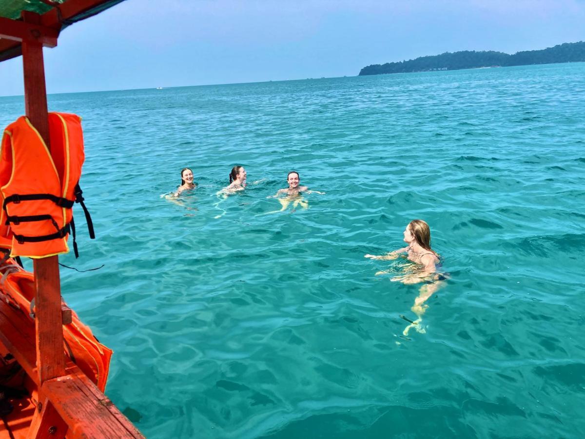 Auberge de jeunesse Lucky Sun Saracen Bay à Koh Rong Sanloem Extérieur photo