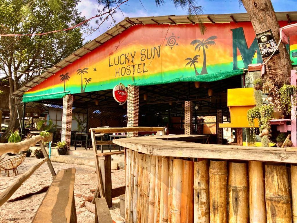 Auberge de jeunesse Lucky Sun Saracen Bay à Koh Rong Sanloem Extérieur photo