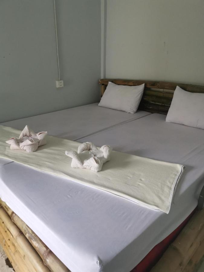 Auberge de jeunesse Lucky Sun Saracen Bay à Koh Rong Sanloem Extérieur photo